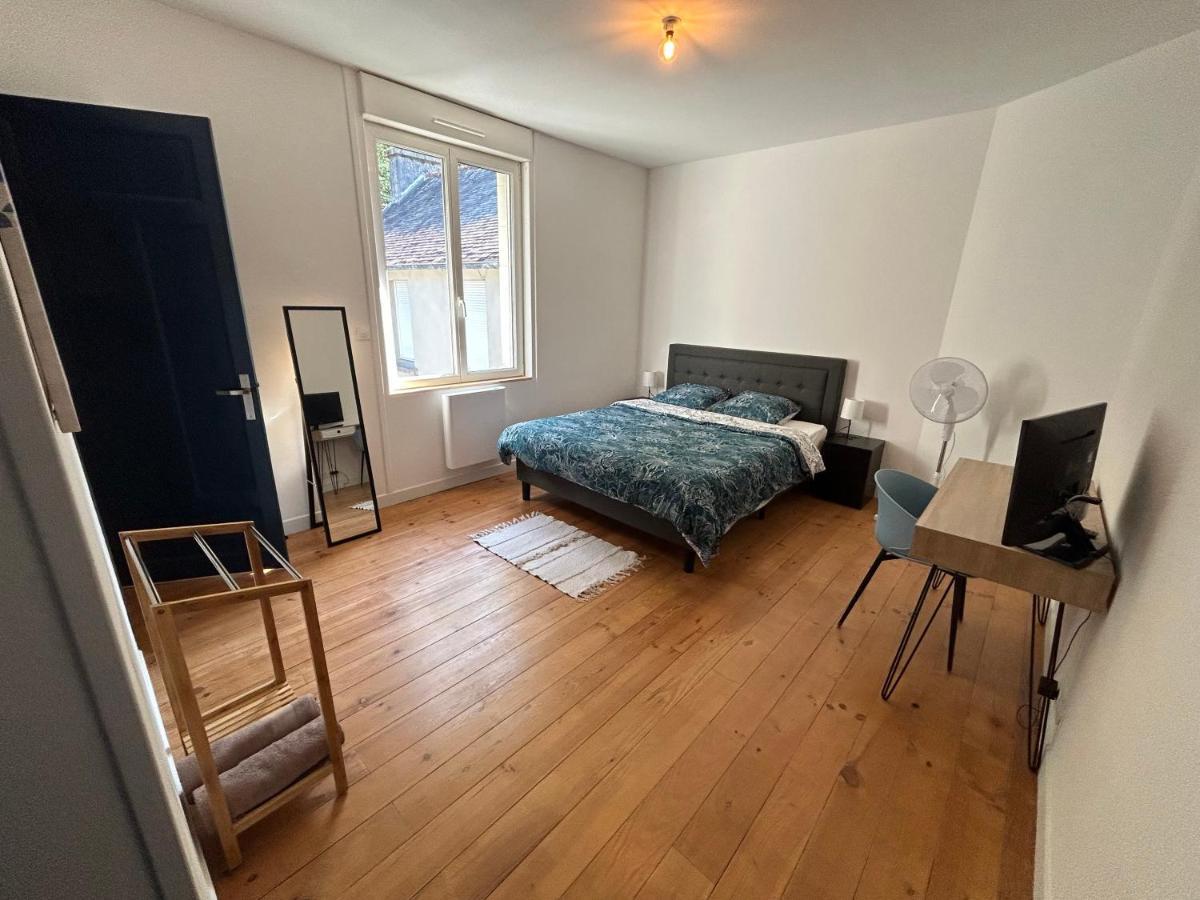 Appartement Confortable De 80M2 Centre Ville De Quimper & Parking Prive Exterior photo
